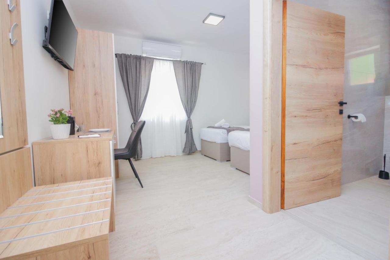 Rooms Zemunik Donji Zemunik Eksteriør billede