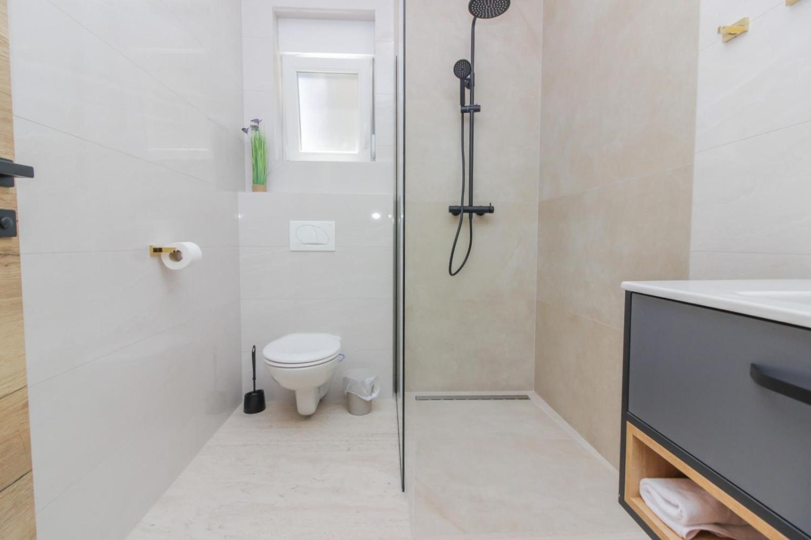 Rooms Zemunik Donji Zemunik Eksteriør billede