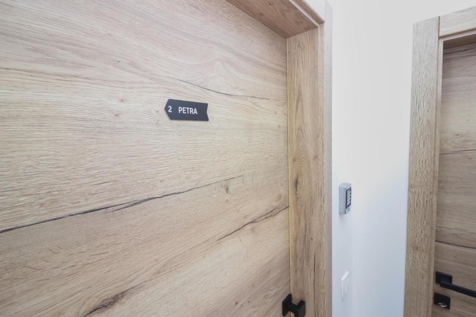 Rooms Zemunik Donji Zemunik Eksteriør billede